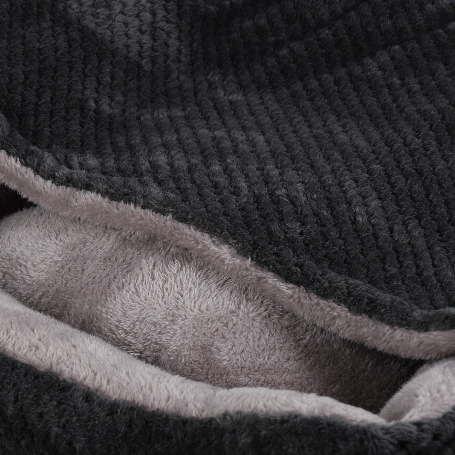2 in 1 Blanket Pet Bed - Image 3